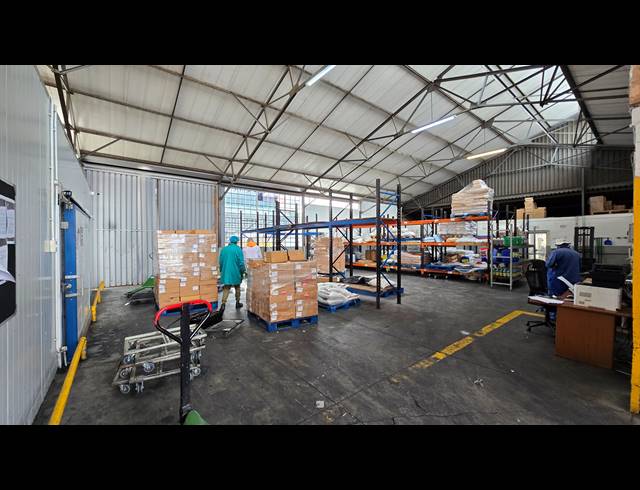 559M² WAREHOUSE TO LET IN EASTLEIGH